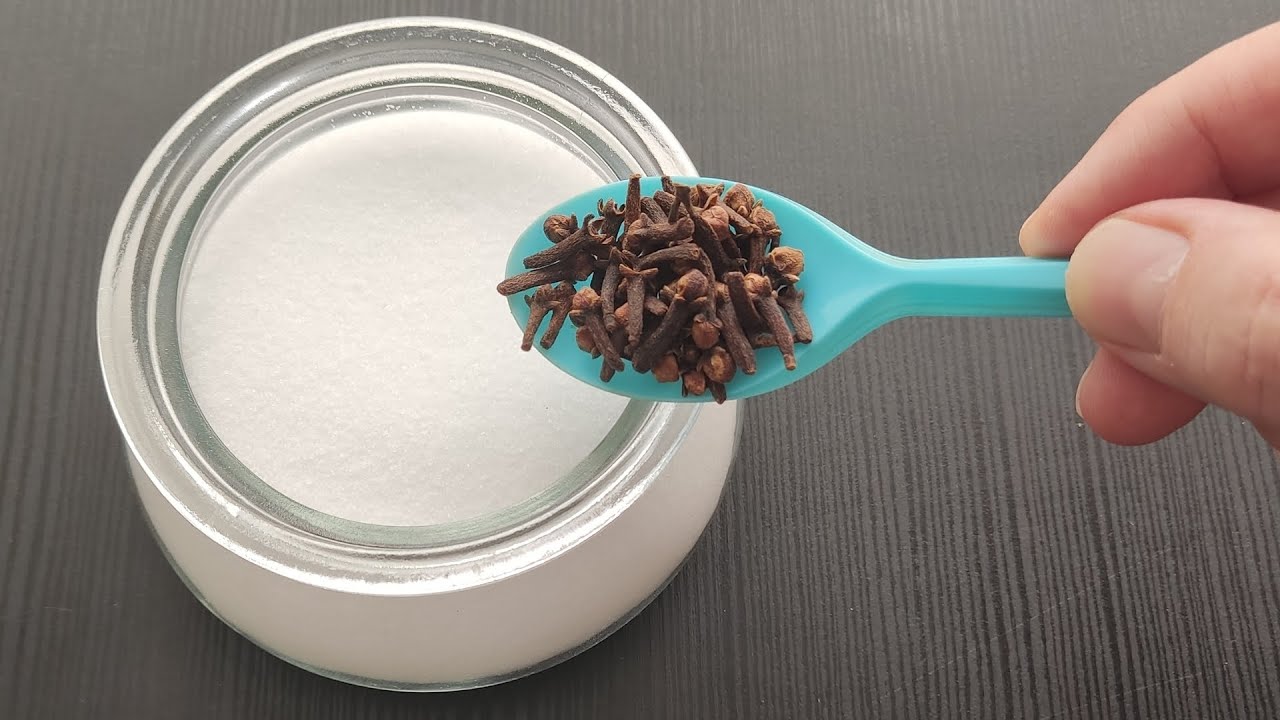 Mix baking soda and cloves and save tons of money! Organic Life Tips